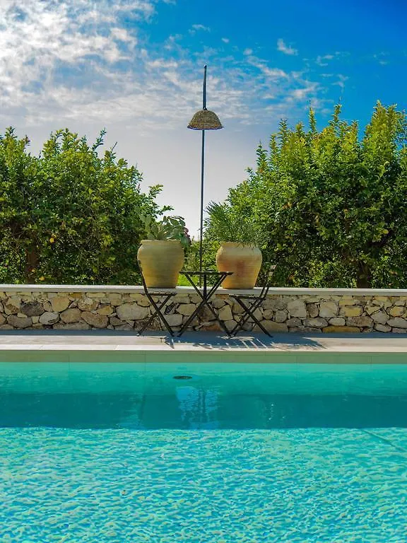 Tenuta Don Paolino Avola 3*,  Italy